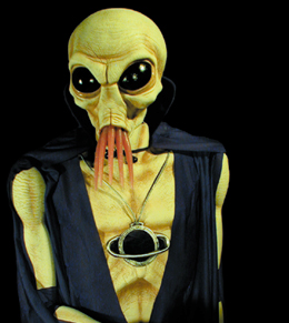 VA575-Alien Stalkaround2